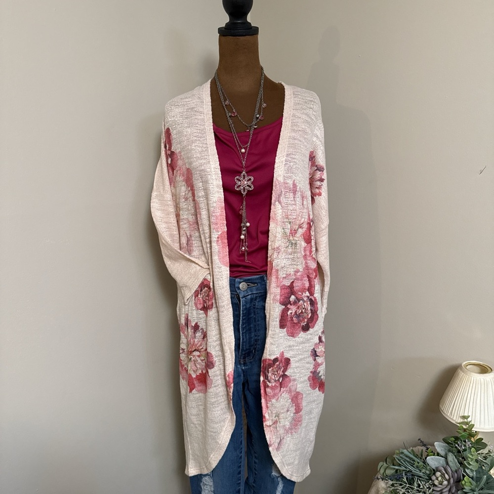 Elegant Floral Cardigan Sweater - Cream and Pink